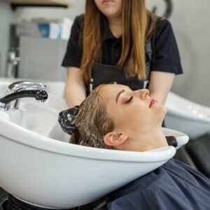 Corte Signature & Tratamiento Nutritivo Express